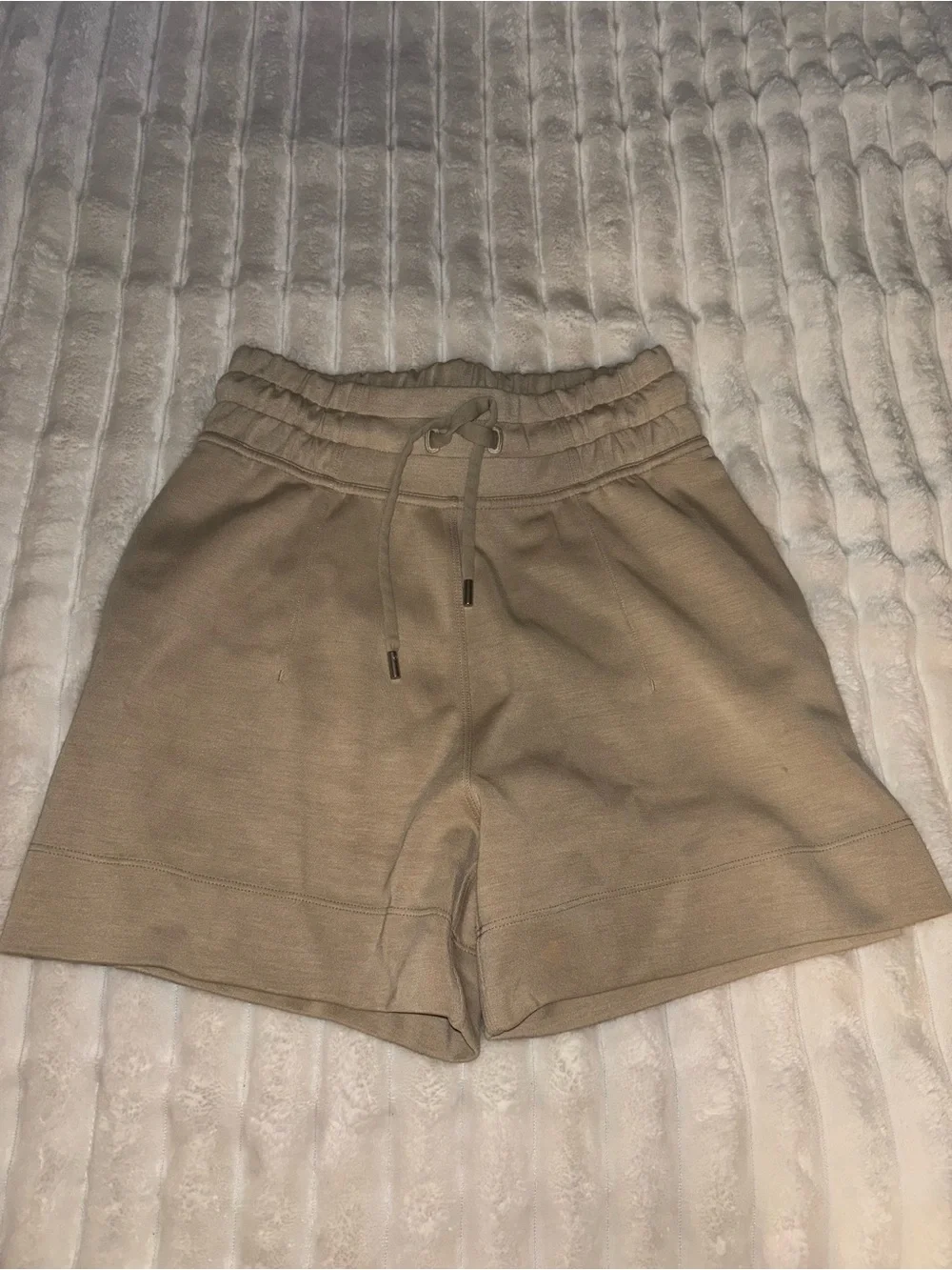 lululemon athletica comfortable beige